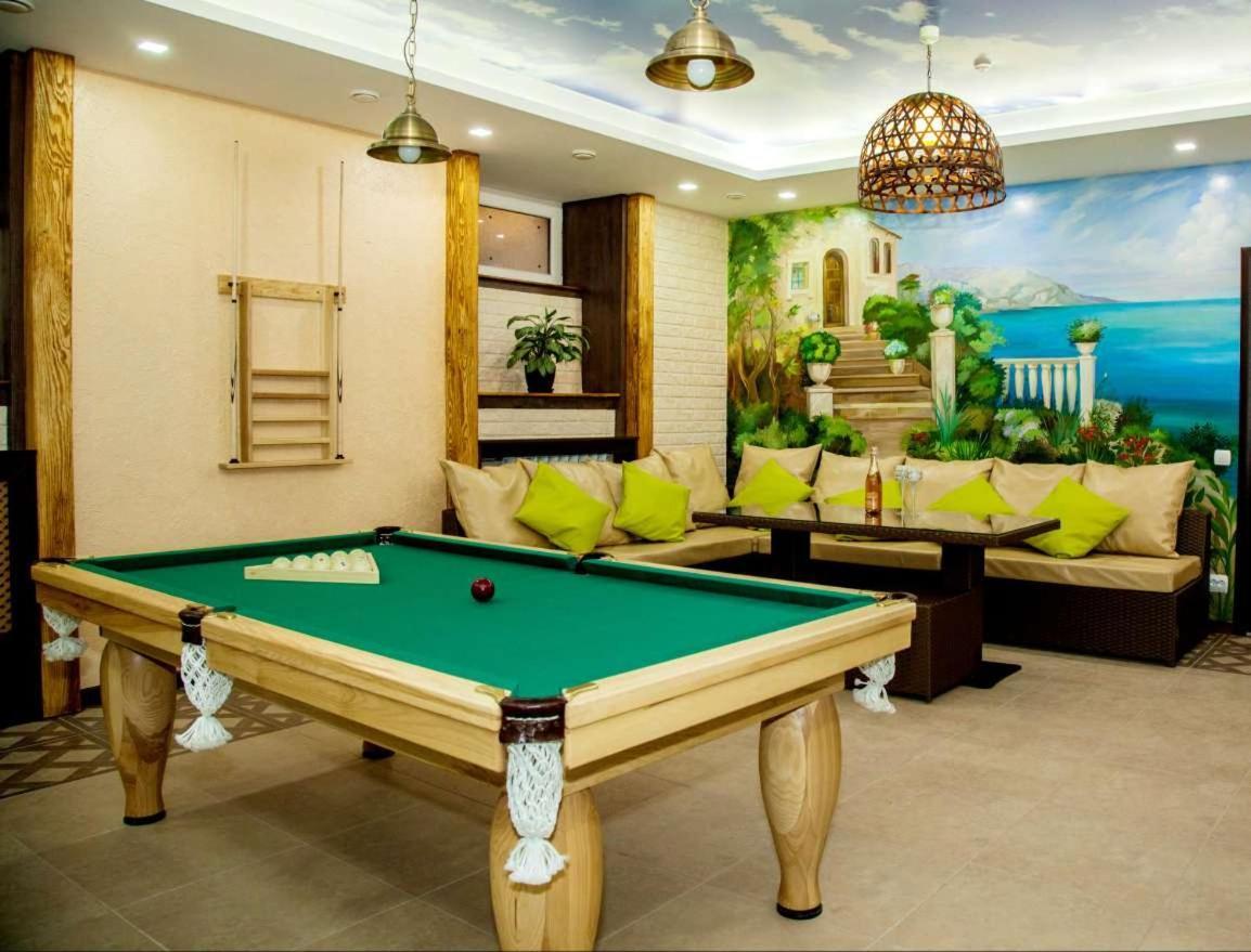 Hotel Sluch Starokostyantyniv Екстериор снимка